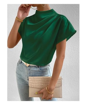 Basic-Stil  
Keine Dehnung  
Materialzusammensetzung: 95% Polyester, 5% Spandex  
Pflegehinweise: Maschinenwäsche kalt, im Trockner bei niedriger Wärme trocknen  
Importiert  
Produktmaße (Zoll):  
Größe S: Oberteil Länge 24, Brust 37,8, Ärmellänge 10,6  
Größe M: Oberteil Länge 24,4, Brust 39,4, Ärmellänge 10,9  
Größe L: Oberteil Länge 24,8, Brust 41,7, Ärmellänge 11,3  
Größe XL: Oberteil Länge 25,2, Brust 44,1, Ärmellänge 11,7
