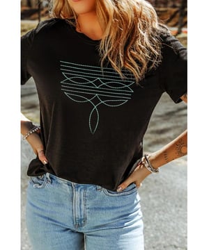 Camiseta de estilo basico.
  Ligeramente elastica para un ajuste comodo.
  Composicion del material: 62% poliester 32% algodon 6% elastano.
  Instrucciones de cuidado: Lavar a maquina con agua fria secar en secadora a temperatura baja.
  Importado.
  Medidas del producto (medidas por pulgadas) y conversion de talla.
  Talla S: Largo de la parte superior 25.6 Hombro 15.7 Busto 39 Largo de la manga 7.1.
  Talla M: Largo de la parte superior 26.4 Hombro 16.2 Busto 40.9 Largo de la manga 7.5.
  Talla L: largo de la parte superior 27.2 hombro 16.7 busto 42.9 largo de la manga 7.9.
  talla XL: largo de la parte superior 28 hombro 17.5 busto 46.1 largo de la manga 8.3.
  talla 2XL: largo de la parte superior 28.7 hombro 18.3 busto 49.2 largo de la manga 8.7.