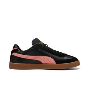 The classic PUMA Club is pulled from the archives and reimagined for a new generation. Meet the PUMA Club II Era  a fresh twist on the terrace classic with new design elements and its football heritage intact. These shoes take on street style with smooth suede  and leather upper and a heavy texture on the tooling. The SoftFoam sockliner provides superior cushioning and optimal comfort for every step of your day.