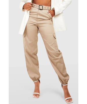 If recent years have got you hooked on wearing joggers, the good news is, you don't have to give them up to serve fire looks. These cargo joggers are loosely cut and cuffed at the ankle, with pocket detailing and a waist-cinching effect - who says your comfies can't be cute? If you're looking for new casual faves, the scroll ends with cargo joggers.
Soft Cotton Fabric
 
100% Cotton
 
35" Inside Leg
 
Sizing: Runs slightly small 
 
Fit: Slim
 
Straight Leg, 
High Rise, Belt
These are end of line ex Boohoo and may not be in original packaging.