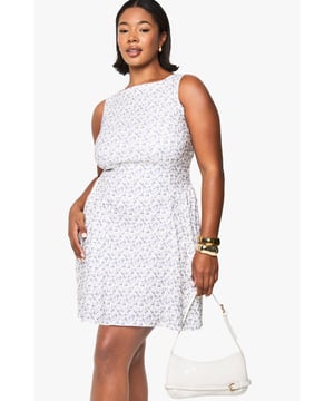 Elegant off-shoulder design with a flattering bardot neckline
        Crafted from smooth bengaline fabric offering comfortable stretch and structure
        Classic skater silhouette with a fitted bodice and flared midi-length skirt
        Versatile design suitable for formal occasions and celebratory events
        Figure-enhancing cut that complements curves beautifully
    
    Make a striking entrance at your next special occasion in this captivating skater dress from Boohoo. The sophisticated off-shoulder design creates a graceful silhouette whilst the bengaline fabric provides just the right amount of structure and movement as you dance the night away. Style with strappy heels and a compact clutch as shown for graduation ceremonies or summer weddings. For race day elegance, pair with a fascinator and delicate jewellery. The midi length offers a contemporary twist on formal dressing, whilst the fitted bodice accentuates your waist before flowing into a flattering flared skirt. This versatile piece transitions effortlessly from daytime celebrations to evening affairs-simply switch your accessories to customise the look for different occasions throughout the season.