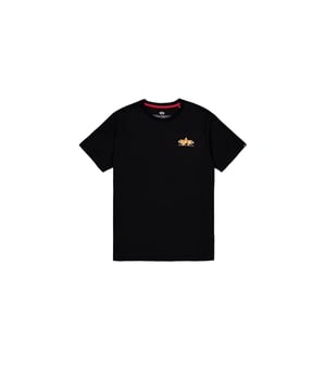 Dit T-shirt voor heren met korte mouwen combineert een casual stijl met uitzonderlijk comfort. De normale pasvorm en klassieke ronde hals met geribde boorden garanderen een comfortabele pasvorm. De contrastkleurige nekband voegt een sportief accent toe, terwijl de kleine labelopdruk op de borst zorgt voor een subtiele, geraffineerde look. Aan de achterkant zorgt een grote pofprint voor een dynamisch effect en maakt het shirt een blikvanger. De labelpatch op de mouw rondt het geheel stijlvol af. Het zachte materiaal biedt veel comfort en is perfect voor ontspannen dagen of sportieve activiteiten. Een veelzijdige basic met een modern design.