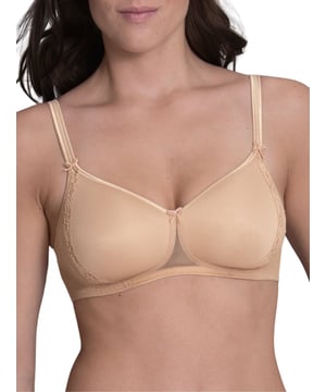 Rosa Faia Lace Rose Contour Soft Bra. Non-wired soft cup bra with full coverage moulded cups, perfectly smooth and ideal as a t-shirt bra. This product is recommended for hand wash only.