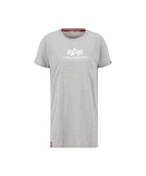 Das Basic Long T-Shirt Women von Alpha Industries vereint lässigen Stil mit Komfort. Der Oversized Fit sorgt für eine entspannte Silhouette und vielseitige Kombinationsmöglichkeiten. Hergestellt aus weichem, atmungsaktivem Baumwollmaterial, bleibt das Shirt leicht und robust. Ein markantes Alpha Logo ziert die Brust, Rib Bündchen bieten Komfort. Details wie Flag Label und Logo Loop Label am Saum unterstreichen die Qualität; Seitenschlitze bieten Bewegungsfreiheit.