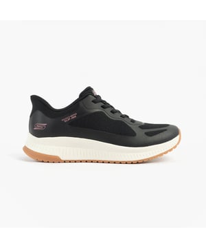 These women's trainers feature a synthetic and mesh upper with air-cooled memory foam for comfort. Low-top design with a rubber sole suits casual fitness wear