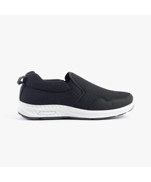 These wide-fit men's trainers feature a textile upper and lining with a rubber sole, offering comfort and breathability. Ideal for casual wear with a low-top slip-on design