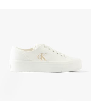Upper made of suede with a textile lining and rubber sole; features breathable comfort and a lace-up closure. Ideal for casual wear with a low heel and round toe shape