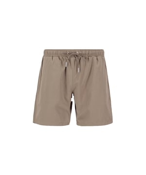 El bañador Hydrochromic AOP Swimshort de ALPHA INDUSTRIES es la elección perfecta para el verano. El bañador para hombre tiene un corte regular y no lleva forro. Con bolsillos laterales y cintura elástica, ofrece además una máxima libertad de movimiento. Un detalle especial: el color del bañador cambia al contacto con el agua.
