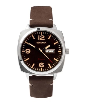 Sekonda is a hugely popular range, and when you look at the Mens Airborne Watch 1988 in more detail it becomes very clear why. Attention to detail and high quality materials are used throughout making the Mens Airborne Watch1988 a watch you can show off with glee.  Dimensions (cm): 10x10x5