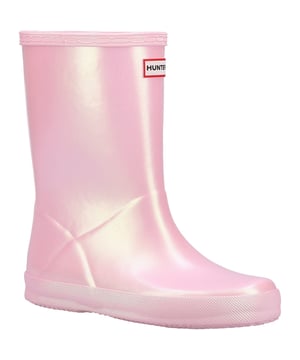 Handcrafted using a unique process exclusive to Hunter, the shimmering Kids First Nebula Boot is perfect for puddle splashing. A flat sole and rounded toe gives little feet room to move and the soft cotton lining ensures complete comfort.