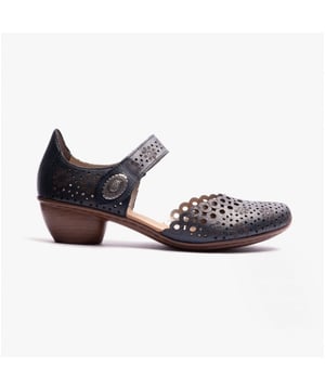 These lightweight Mary Jane shoes feature coated leather uppers, synthetic lining, a flat heel, and a touch fasten for easy wear, ideal for casual occasions