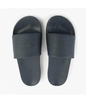 These men's sliders feature a synthetic upper and lining with a rubber sole, offering comfort and lightweight wear. Ideal for casual, slip-on style