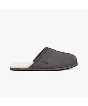 Suede mule slippers feature a sheepskin lining, lightweight design, and moisture-wicking comfort. Ideal for loungewear, they offer a warm, slip-on fit with a flat heel and round toe shape