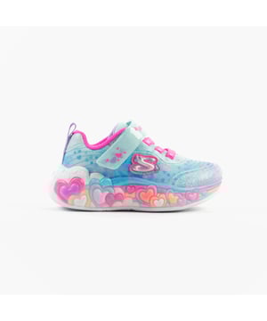 These lightweight girls' trainers feature a synthetic and mesh upper with a rubber sole, round toe, and low-top design, offering comfort and casual style for everyday wear