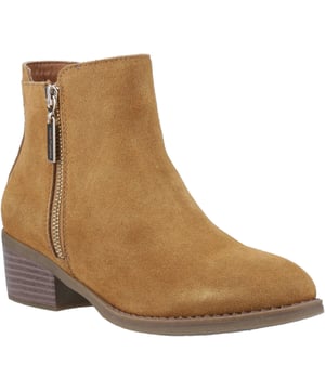 Embrace your Western flair with the Ingrid ankle boot in suede - perfect for nailing the cowboy trend this season with a stylish side zip and comfortable block heel. Feel good and walk away happy with our WorryFree water repellent protection.