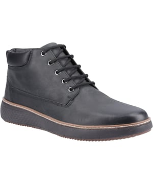 The Kian Boot blends casual style with superior comfort for the Autumn/Winter season. Featuring a leather upper, soft padded collar, and lightweight EVA outsole, it's crafted for effortless wear and timeless design. Walk away happy!