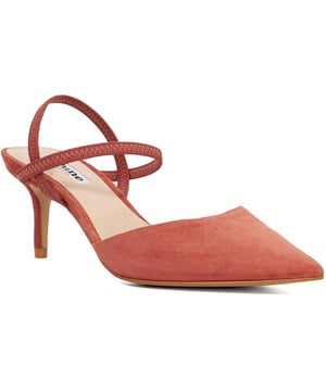 Revamp your occasion edit with our Classical courts. This design is certain to become the focal point of your ensembles. Detailed with an elasticated slingback for a comfortable fit, this point-toed silhouette will refresh your looks in an instant.