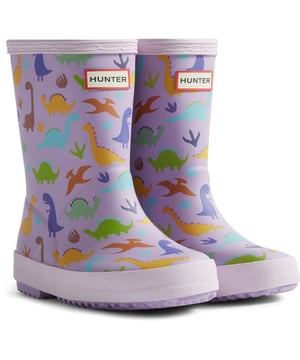 The Kids First Classic Rain Boot has been updated with a fun dinosaur print and is perfect for puddle splashing. Handcrafted from natural rubber, a flat sole and rounded toe gives little feet room to move.