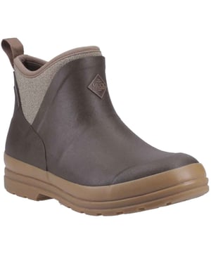 Die Originals ist eine Kollektion von leichter, aber essenzieller Schuhbekleidung, inspiriert von unserem ikonischen Chore Boot. Diese Stiefel sind zu 100% wasserdicht und zu 100% MUCKPROOF mit einem kompletten Neopren-Stiefelsocke. Ein innovatives Stollenmuster sorgt für Traktion und lässt Schlamm schnell ab.