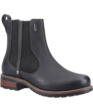 Ein traditioneller Landstiefel mit klassischem geöltem Leder und asymmetrischen, komfortablen elastischen Einsätzen. Notgrove überzeugt auch bei nassem Wetter mit seiner internen wasserdichten Membran und den einfachen Zuglaschen zum Anziehen.