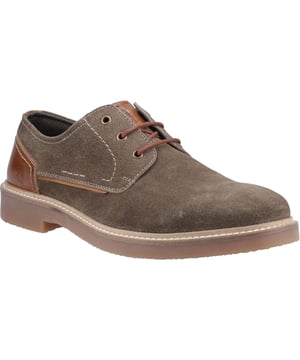 Met een echte suede en leren bovenkant, verstelbare vetersluiting en een memory foam binnenzool blijf je de hele zomer comfortabel en ziet er trendy uit.