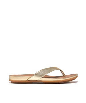 These lightweight leather flip-flops feature a microfibre lining, rubber sole, and a flat heel, offering comfort and easy slip-on wear for casual occasions