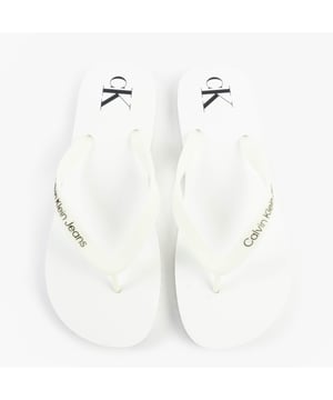 These men's flip-flops feature a TPR upper and synthetic sole, offering comfort and breathability. Ideal for casual wear with a flat heel and slip-on design