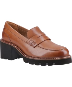 The Giavanna Loafer blends sophisticated style with unbeatable comfort. Crafted from premium leather with a memory foam insole and lightweight Zero G design, it's your perfect fit for office to evening. Walk more and worry less!
