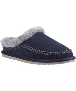 De Atticus Slipper in suede brengt tijdloos erfgoedontwerp voor ultiem wintercomfort. Gemaakt met een echte suede bovenkant, een gezellige faux fur voering, een geheugenschuim inlegzool en geweven stikdetails, is hij heerlijk comfortabel en gebouwd om lang mee te gaan.