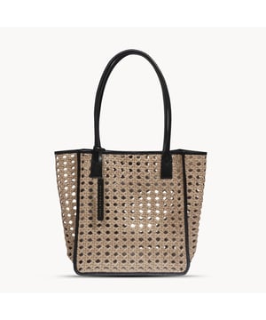 Crafted with precision and care, this stunning piece 'Pelle Tessuta' showcases an intricate woven pattern that exudes sophistication and style. Made from the finest full-grain real leather, each detail reflects unparalleled craftsmanship and the natural beauty of premium materials. Whether it's a handbag, wallet, or accessory, this woven design offers both durability and elegance, making it a must-have for those who appreciate luxury and quality. Elevate your style with a masterpiece that’s as unique as you are. Beautiful woven design with the finest full grain genuine leather. Extra long tubular shoulder handles in soft black full grain leather for a comfortable carry. Opens to an unlined roomy and spacious interior to accommodate all your essentials with ease. Lightweight. Internal key ring holder for your house keys & car keys. Fittings Colour: Antique Brass. Composition:Body: 100% Genuine Leather, Lining: Unlined