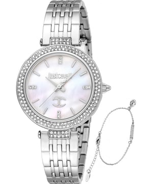As we have come to expect from a manufacturer as highly regarded as Just Cavalli, you get a watch that will last the test of time. All Just Cavalli watches have been manufactured using strong and durable parts to keep your brand new  JC1L274M0045 Ladies Savoca Watch and Bracelet Gift Set ticking away on your wrist for many years to come.  Dimensions (cm): 10x10x5