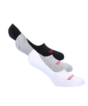 Wrangler 3 Pack of Invisible Socks in black.- 3-pack.- Rib trim.- Wrangler logo.- 73% Cotton  25% Polyester  2% Elastane.- Ref: S525051WRA3PK