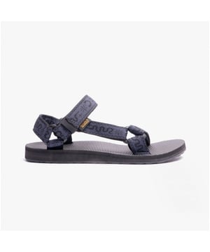 These lightweight, vegan open-toe sandals feature a polyester upper, rubber sole, and adjustable touch fasten for a comfortable casual fit