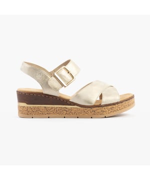 These women's open-toe sandals feature a synthetic upper, textile lining, and a platform heel for comfort and breathability, ideal for casual wear
