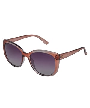 These Kodak women's sunglasses combine a classic and modern design with discreet details that add sophistication.\n\n Shape and design:\n - These sunglasses have a butterfly shape, characterized by their wide frame and subtly ascending curves at the ends.\n\n Frame Material:\n - The frame of these sunglasses is made of polycarbonate, a material known for its impact resistance and lightness.\n\n Sideburns:\n - The temples are also made of polycarbonate, matching the frame material.\n\n Brand details:\n - Kodak branding on the temples and one of the lenses.\n\n Glasses:\n - Polarized: Yes.\n - Progression: Yes, compatible with progressive lenses.\n - Graduation: Yes, adaptable to your visual needs.\n - 100% UV400 protection.\n\n The color of the sunglasses lenses may vary slightly from the images due to lighting effects or adjustments in the material finish, but they will always retain their style and quality!\n Measures: Lens height: 49 mm. Lens width: 54 mm. Bridge: 19 mm. Temples: 143 mm.\n Composition: Polycarbonate\n Care:\nUse a microfiber cloth to clean the lenses and avoid scratches.