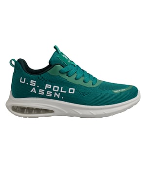 Inspiradas en el dinamismo del deporte, diseñadas para acompañar cada movimiento.\n\nLas zapatillas USPOLO ASSN. ACTIVE001M ofrecen un diseño limpio que combina a la perfección con cualquier atuendo deportivo. La parte superior de malla es transpirable y la suela de goma antideslizante. Lucen el logotipo de la marca en el lateral y una cámara de aire en la suela proporciona una pisada suave.\n\nDetalles:\n- Empeine de malla técnica transpirable que favorece la ventilación y aporta ligereza.\n- Refuerzos sintéticos termosellados para mayor soporte sin añadir peso.\n- Plantilla ergonómica y cuello acolchado que proporcionan comodidad continua.\n- Suela de goma EVA con cámara de aire visible en el talón para una pisada más amortiguada.\n- Logo U.S. POLO ASSN. en gran formato lateral y detalle “Since 1890” en la puntera, sello de autenticidad.\n\nUna propuesta deportiva que combina funcionalidad y estilo. Zapatillas hombre deportivas perfectas para quienes buscan rendimiento diario con un diseño moderno y reconocible.\n Composición: Exterior: Textil, Interior: Textil; Suela: Sintético\n Cuidados:\nLimpiar con un cepillo suave y jabón neutro.\nEvitar lavar en máquina.\nSecar al aire, lejos del sol directo.