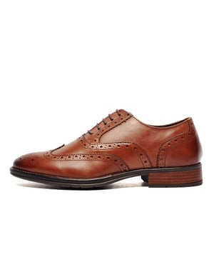Catesby England was founded in 1970 with a vision and dedication focused on quality, craftsmanship, and a fine attention to detail. From its modest beginnings in a countryside workshop, Catesby England grew into a name synonymous with classic English footwear, blending heritage with modern craftsmanship, manufactured from the finest leathers to ensure durability, comfort, and effortless style.
Creating timeless style, the Detroit is a traditional brogue full of heritage, along with a durable premium leather upper the Detroit showcases classic brogue punch hole detailing, for a 5-star finish. The rubber sole adds a modest heel in keeping with traditional brogue styling, offering unbeatable Catesby England quality at a price not to be missed.

- Premium leather upper
- Classic punch hole detailing
- 5 eyelet lace-up closure for the perfect fit
- Intricate designer stitching
- Durable rubber outsole
- Authentic vintage look
- Catesby England branding
