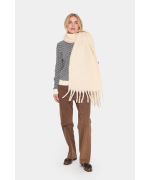 Gerade Passform  30° waschbar, Nicht bleichen, Nicht im Trockner trocknen, Tropnass aufhängen im Schatten, Kalt bügeln max. 110° C, Nicht trockenreinigen  100% Polyester