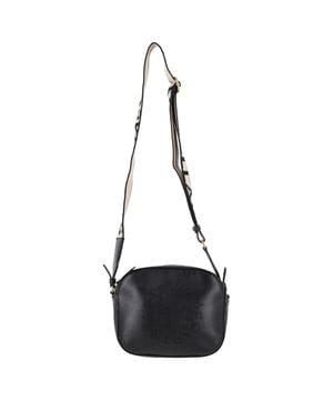 VINTAGE, RRP AS NEW
Chic and functional, the Stella McCartney Logo Strap Camera Bag in black vegan leather is a modern essential with eco-conscious flair. Featuring a compact silhouette, bold logo webbing strap, and zip closure, it’s perfect for hands-free city wear. **Styling Tip:** Sling it crossbody over a tailored blazer and jeans for an effortlessly polished, on-the-go look.

 Stella Mccartney Logo Strap Camera Bag in Black Leather

Condition: Very good
Signs of wear: Minor signs of wear
Packaging: None
Color: Black
Material: Leather
Size: One Size | One Size
Measurements: Width: 50; Height: 170; Length: 200
SKU: NAPPUGBBA494696W