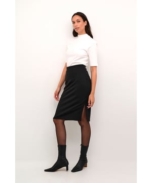 Slim fit,Hohe Taille,Knielänge  Schonwäsche 30°, Nicht bleichen, Nicht im Trockner trocknen, Tropnass aufhängen im Schatten, Kalt bügeln max. 110° C, Trockenreinigung  76% Polyester (Recycelt),20% Viskose,4% Elasthan