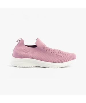 These casual women's slip-on shoes feature a textile upper, breathable lining, rubber sole, and a low heel, offering comfort and ease for everyday wear