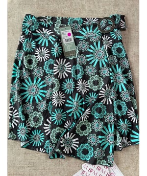 Moontide Swim Skirt. This product is recommended as cold wash only. Please note that the product may appear lighter/darker than the image, due to lighting during the photoshoot. ** Please IGNORE the product labels, these are for display only. The sizes can be found on the dropdown menu or the item specifics.**