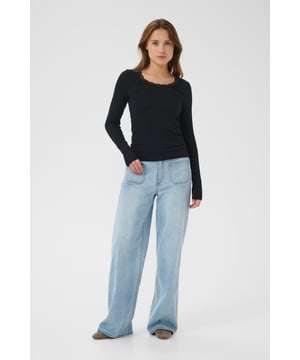 Slim fit,Normale Länge,Lange Ärmel    93% Viskose,7% Elasthan