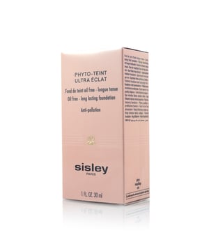 Experience a radiant complexion with Sisley Phyto-Teint Ultra Eclat Foundation in 2C Soft Beige. This smooth, oil-free formula features light-diffusing properties that brighten your skin while effectively correcting imperfections. Its unique blurring effect enhances skin texture, providing a flawless finish that supports your skin's natural radiance. Ideal for all-day wear, this foundation is a must-have for achieving a luminous look.