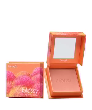Experience the ultimate in cheek color with Benefit WANDERful World Blush in Blossy Apricot. This silky-soft, blendable powder blush provides a weightless feel and a natural-matte finish. Designed to be sweatproof and smudge-proof, it ensures your look stays fresh all day. Infused with Freshwater Pearl, it gives a luminous glow. Non-comedogenic and easy to apply, simply swirl your brush and sweep it onto your cheeks for buildable color.
