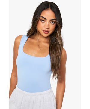 Steal the style top spot in a statement separate from the tops collectionCamis or crops, bandeaus or bralets, we've got all the trend-setting tops so you can stay statement in separates this season. Hit refresh on your jersey basics with pastel hues and pick a quirky kimono to give your ensemble that Eastern-inspired edge. Off the shoulder styles are oh-so-sweet, with slogans making your tee a talking point.