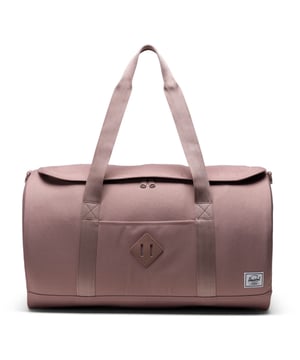 Pack for last-minute plans. Made with our signature diamond detail and 100% recycled EcoSystem fabrics, the Herschel Heritage Duffle offers easy-access packing with a U-shaped opening for spontaneous trips and weekends away.