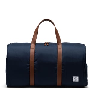 Travel tough and cleverly organized, this is the ultimate road trip duffle, built with our signature shoe compartment for that spare pair. Made with 100% recycled EcoSystem fabrics, it fits perfectly the overhead bin or the trunk of your car.