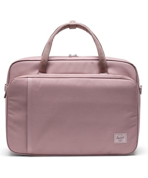 Blijf verbonden met de Bowen Convertible Travel Duffle Tech. Deze duffel heeft opvouwbare rugzakriemen voor gemakkelijke draagbaarheid. De klapschaalopening, opbergsloten en interne organizers maken het inpakken voor elke reis eenvoudig.