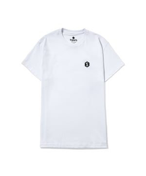 Add a modern twist to your wardrobe with this short-sleeved T-shirt from Superb. With a clean design on the front and a striking graphic on the back, this piece is ideal for those who appreciate a streetwear style with a sense of style.\\n\\n Details:\\n - S logo embroidered on the left chest.\\n - Circular print with the text “Hooked on a Happy Lifestyle” and the Superb logo on the back.\\n - Straight silhouette that easily adapts to all body types.\\n - Reinforced round neck.\\n\\n Whether for casual outings or as part of an urban outfit, this Superb men's t-shirt is the perfect companion. With timeless style and bold graphic details, you'll stand out without sacrificing comfort.\\n Composition: 100% Cotton\\n Care:\\nMachine wash cold, with like colors.\\n Do not use bleach.\\n Do not use a dryer.